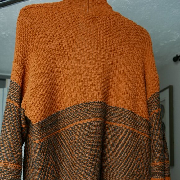 Rust and Black Aztec Weave  Cotton Cardigan Sweater - Picture 3 of 6